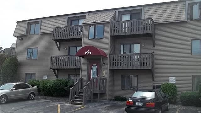 1st image of 22 Village Ct