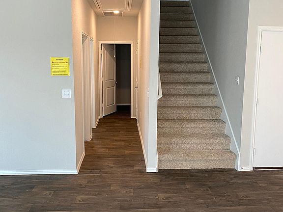 4th image of 5904 Brocade Dr