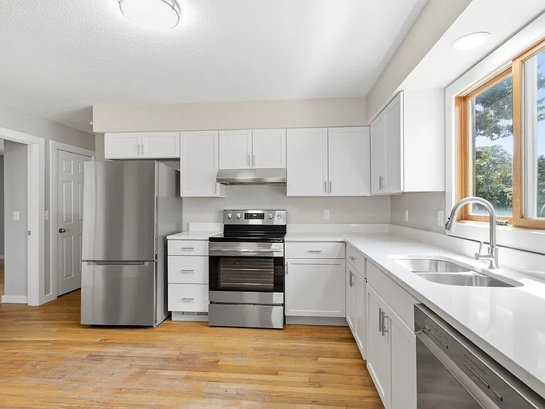 606 S Buxton St #BB606 — Photo 11