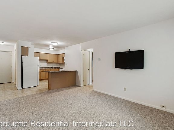4th image of 825 N 22nd St #8455917