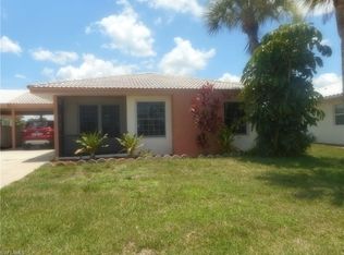 1614 Ridgecrest St, Lehigh Acres, FL 33936
