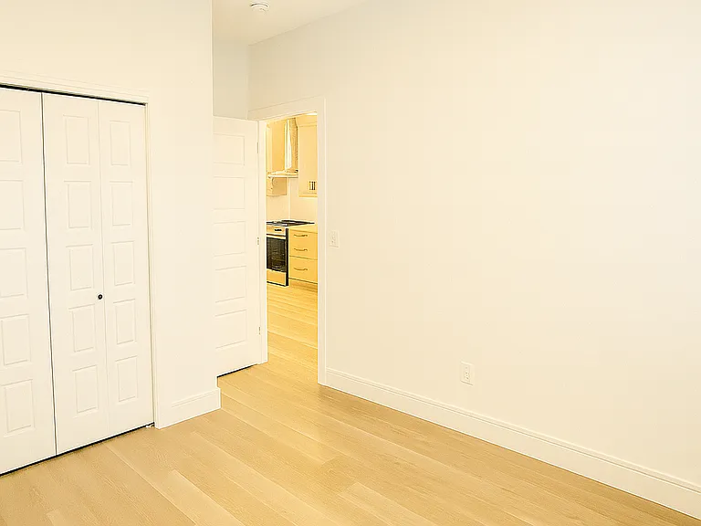 3371 Erlanger Bnd NW — Photo 4