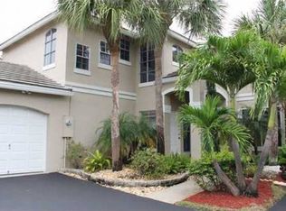 4700 Grapevine Way, Davie, FL 33331