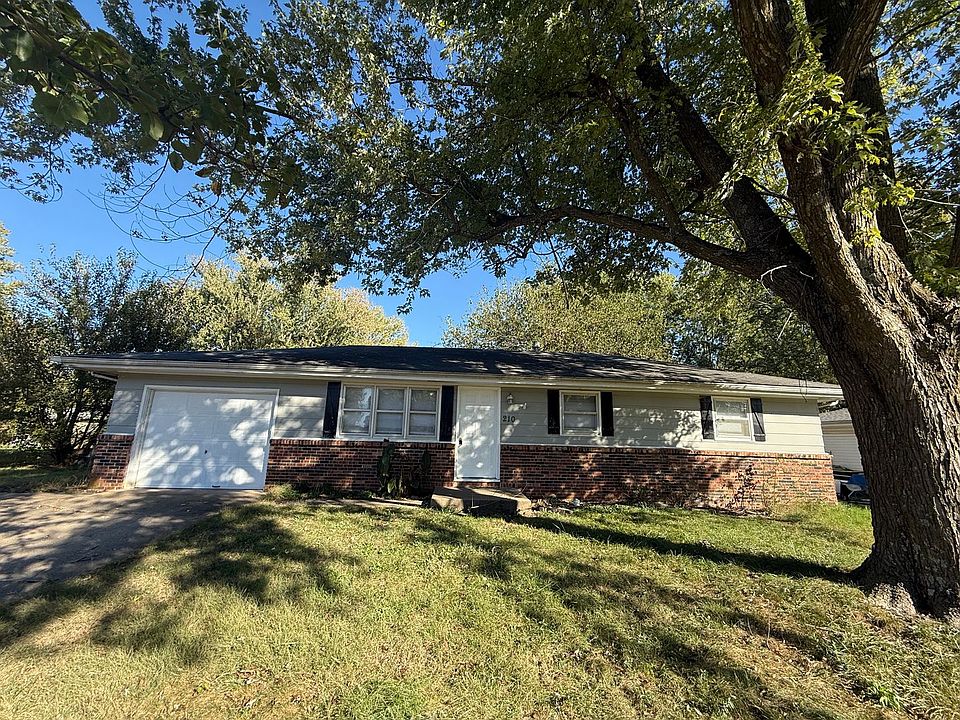 1st image of 210 S Kyle Ave