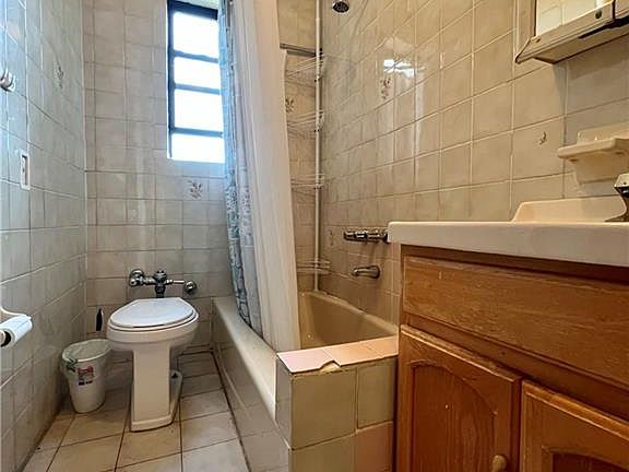 5th image of 8201 19th Ave APT B10