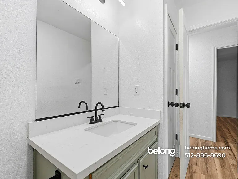 3103 Honeysuckle Cir #B — Photo 23