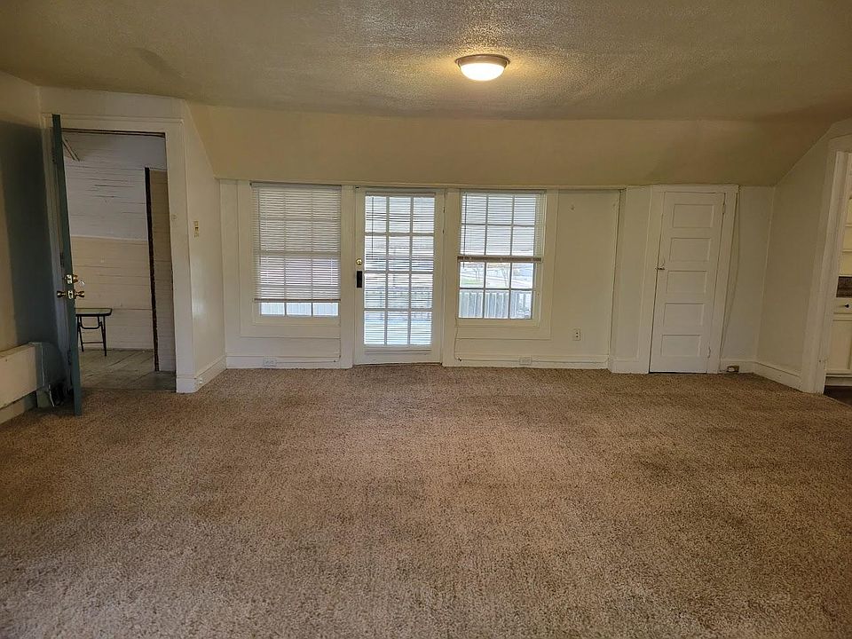 115 Cambridge Ave E Greenwood SC Zillow Apartments for Rent in