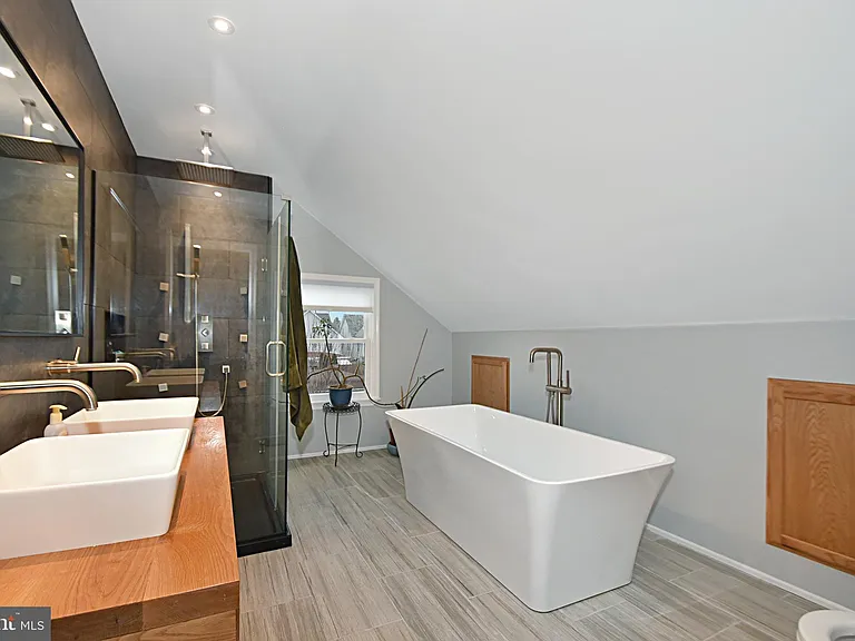 29 N Harrison St — Photo 22