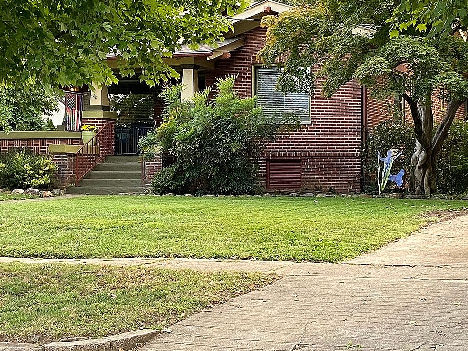Bungalow Side view
