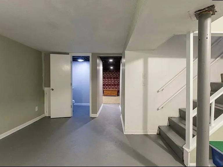 9006 Central St — Photo 13