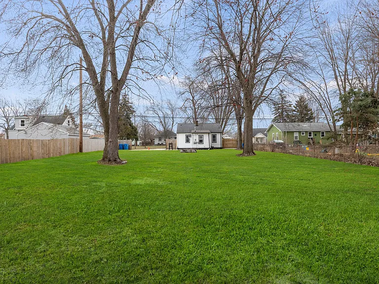 13741 McKinley Ave — Photo 13