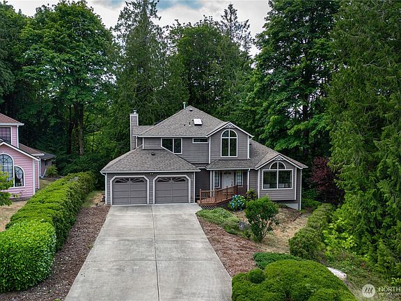 2nd image of 976 NE Milton Court