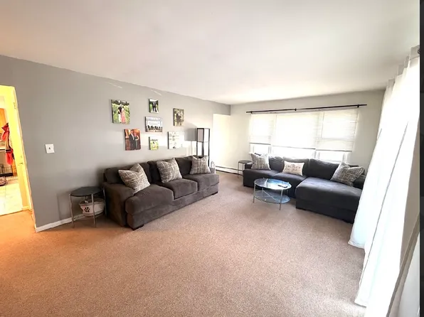 (undisclosed Address), Long Beach, NY 11561