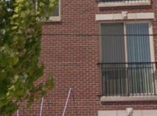 3008 S Wallace St APT 1, Chicago, IL 60616