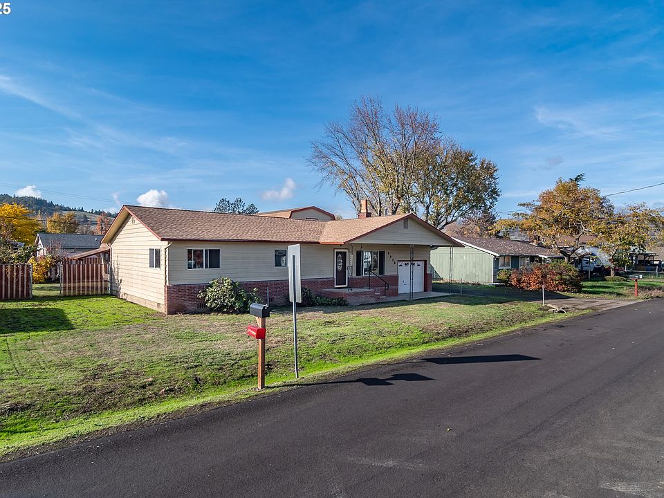 4072 Hanna St, Roseburg, OR 97471 | Zillow