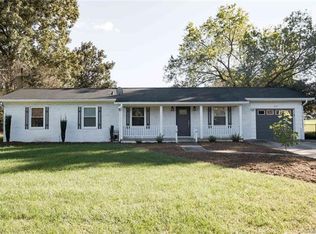 2216 37th Ave NE, Hickory, NC 28601