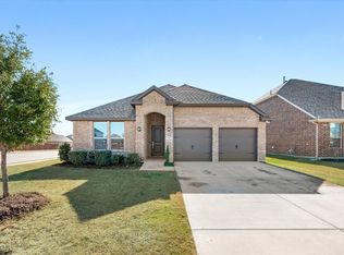 547 Cherry Hill Rd, Red Oak, TX 75154