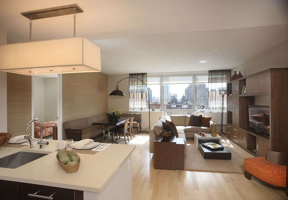 1st image of 200 W 72nd St APT 16A