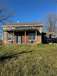 9723 Pearson Rd, Middleport, NY, 14105