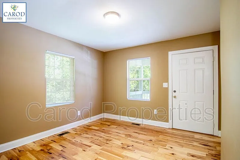 1 bed, 1.0 bath, 500 sqft, $745 — Photo 3