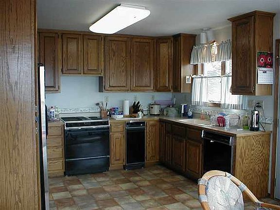 4th image of 30972 Atwen Ln