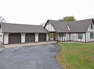 6447 Old Carpenter Rd, Edwardsville, IL 62025