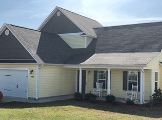 1411 Vandenberg Dr, Eastover, NC 28312