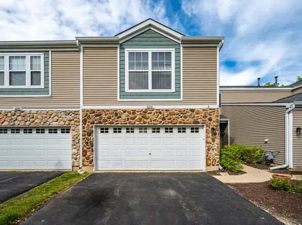 604 Blackstone Ct, Aurora, IL 60504