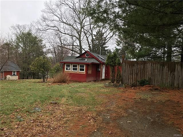 1st image of 82 Cardoza Ave