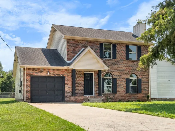 818 Keystone Dr, Clarksville, TN 37042