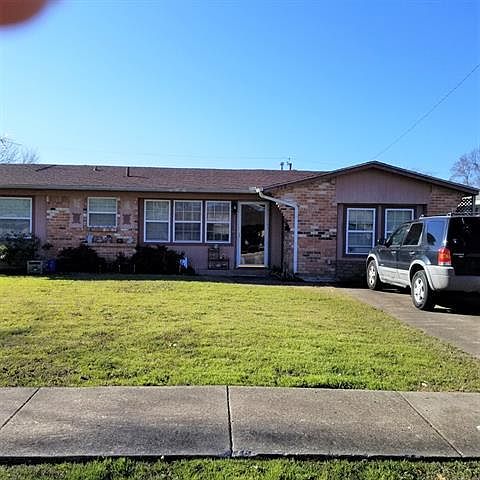 1st image of 710 Carpenter Dr
