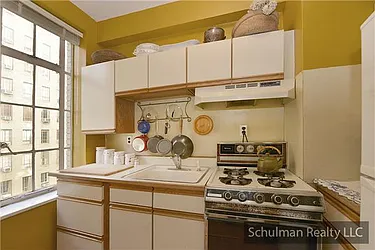 Rented by Schulman Realty LLC