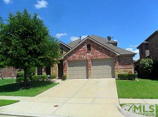 602 Price Dr, Fate, TX 75087