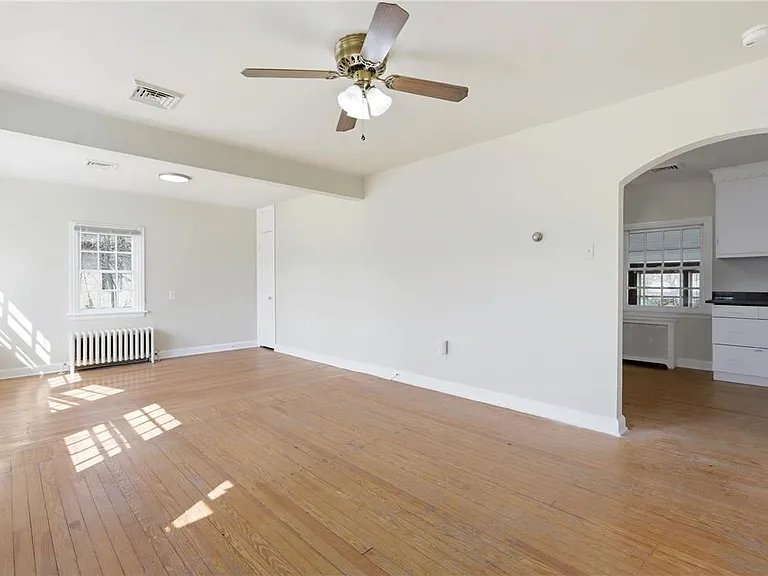 1224 Eaton Ave — Photo 4