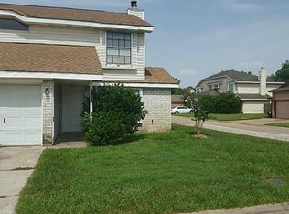 10056 Emerald Creek Dr, Houston, TX 77070