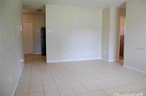 4th image of 5207 S 80th St