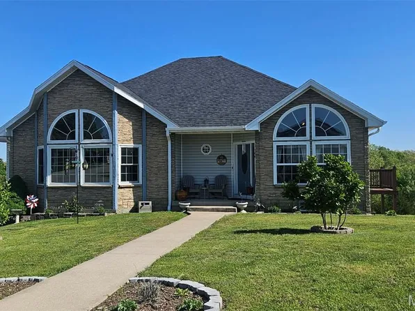 146 Vernon St, Saint Robert, MO 65584