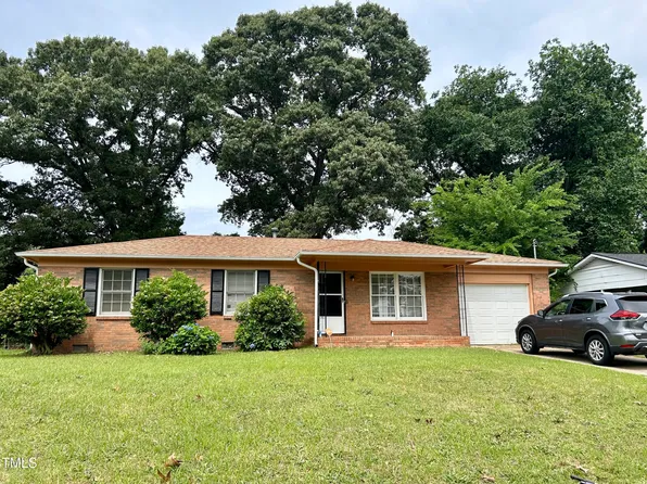 805 Bedrock Dr, Fayetteville, NC 28303