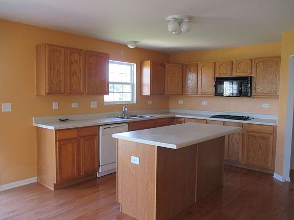2nd image of 2656 Moutray Ln