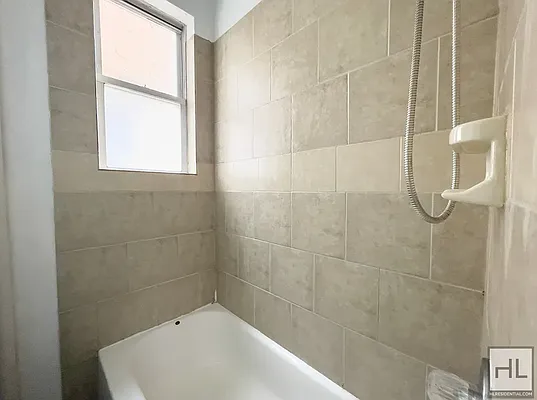 Rented by Highline Residential | media 7