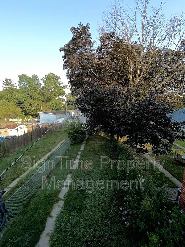 2 bed, 2.0 bath, 1200 sqft, $1,350 — Photo 4