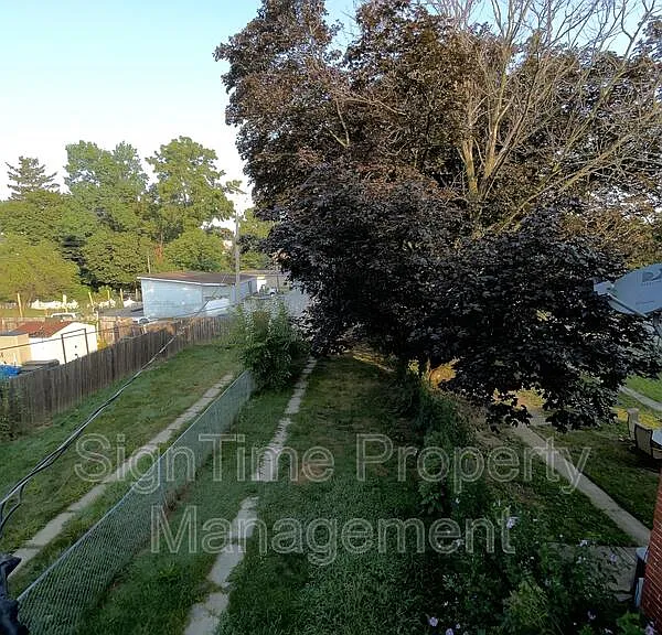 627 N Mulberry St — Photo 6