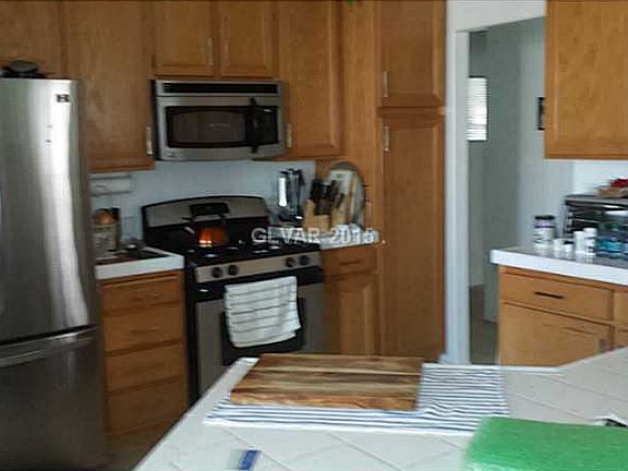 3rd image of 2378 S Flute Ave