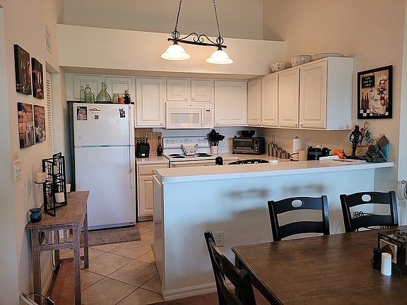 4th image of 4135 Residence Dr APT 618