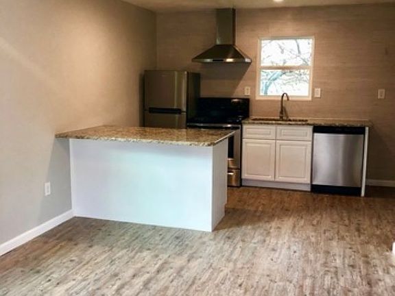 3rd image of 214 Natalen Ave APT 3