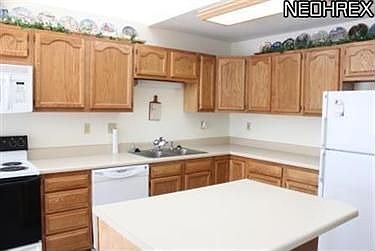 5th image of 1044 Patrick Pl Unit 2