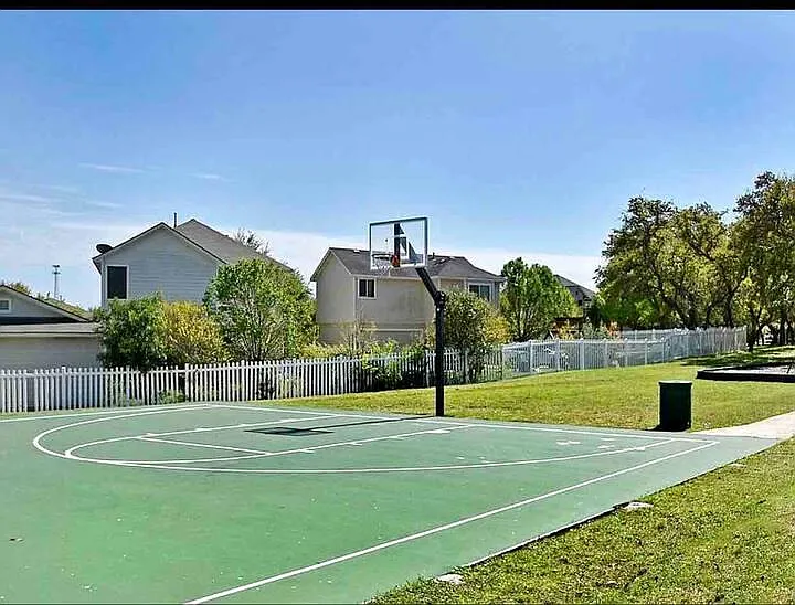 401 Witte — Photo 30