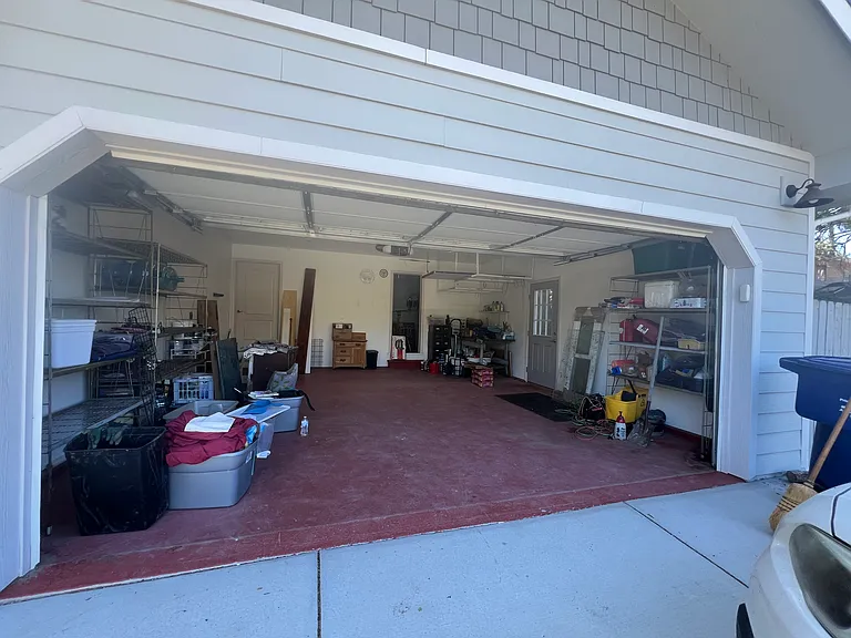 1113 Lion Ln — Photo 3