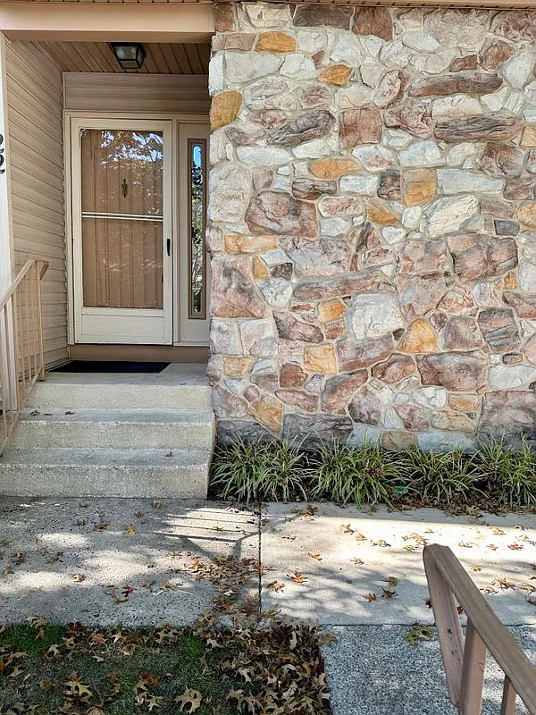 2 bed, 2.0 bath, 1800 sqft, $2,950 — Photo 1