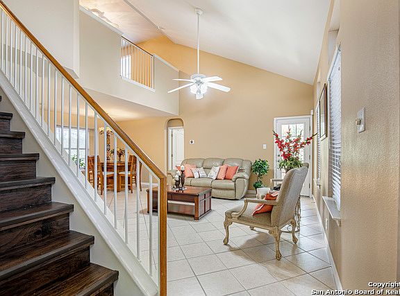 4th image of 7 Coastal Ln